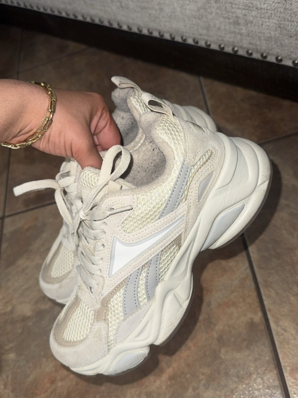 Reebok Women's Chunky Mesh & Suede Sneaker - Off-White Cream